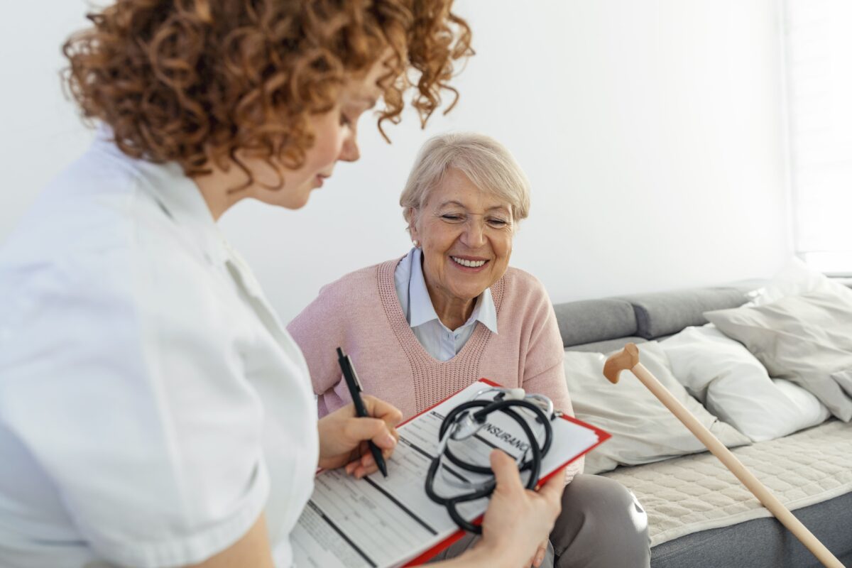 Cuidado de personas mayores y dependientes en el hogar: asegurando una óptima calidad de vida